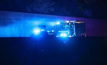 Feuerwehreinsatz nach internem Notfall bei Lkw-Lenker in Reichersberg
