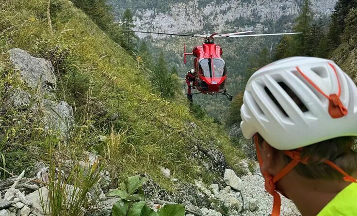 Der Notarzthubschrauber im Rettungseinsatz (Foto: LPD OÖ)