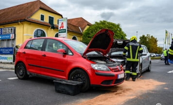 Unfall auf der Donaupark-Kreuzung in Mauthausen