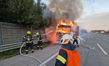 Lkw-Brand auf der A1 bei Sipbachzell