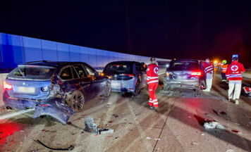 Unfall mit mehreren Fahrzeugen auf der A1 sorgte für sieben Kilometer Stau