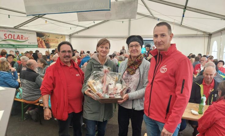 In Mitterkirchen trafen sich rund 300 Wanderfreunde. (Foto: SPÖ)