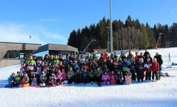 Volksschulkinder aus Allerheiligen genossen Pistenspaß in Liebenau