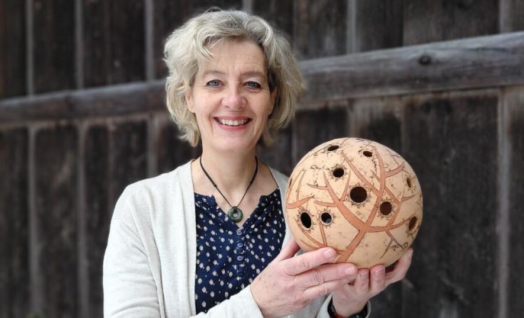 Künstlerin Nikola Jakadofsky aus Rechberg. (Foto: Willibald Katteneder)