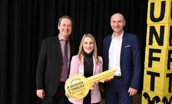 Raiffeisenbank Perg lud zum Wohnbau-Abend mit Kabarett und Experten-Talk