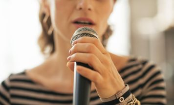 Starke Stimmen für Frauenrechte am Hauptplatz in Perg