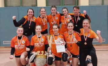 U14-Faustballerinnen aus Münzbach holten den Landesmeistertitel