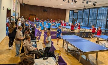 Bad Kreuzen und Naarn triumphierten bei den Tischtennis-Bezirksmeisterschaften der Schulen