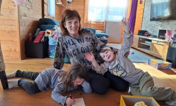 Mauthausenerin Barbara Felbermayr ist als Leihoma im Einsatz