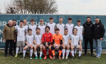 Neue Dress bringt gleich den ersten Sieg