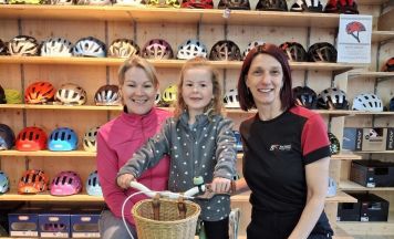 Freude bei jungen Radfans in Baumgartenberg und Perg