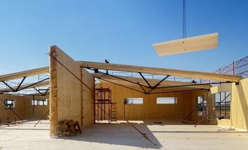 Tag der offenen Baustelle bei neuem Holz-Fitnessstudio in Perg
