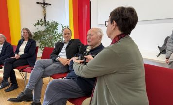 Berührende Geschichten beim Erzählcafé in Schwertberg