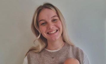 Hebamme Jennifer Schaurhofer – Ich könnte den ganzen Tag über meinen Beruf sprechen“