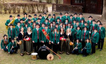 Großes Bezirksmusikfest zum 170er des Musikvereins Naarn