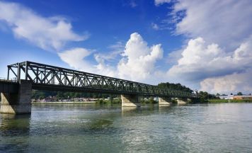So soll der Verkehr während der Donaubrücken-Sperre entlastet werden