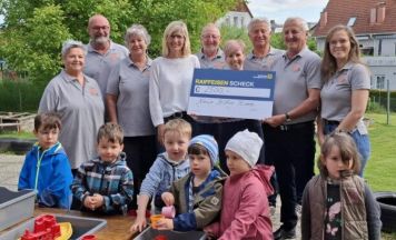Neue Bühne Ried spendete 2.500 Euro an den Kindergarten in Ried in der Riedmark