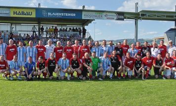 Legendenmatch in Naarn endete mit 2:1 für das Team Copa Pele