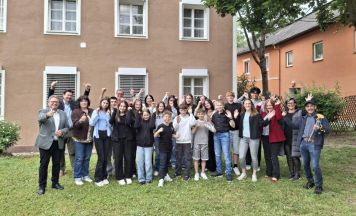 Schüler der Mittelschule Naarn erleben Demokratie hautnah