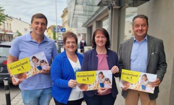 18,5 Millionen Euro fließen in den Ausbau der Kinderbetreuung im Bezirk Perg