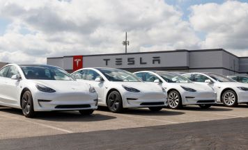Tesla schwenkt um: Mehr KI, weniger Luxusmodelle