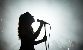 Deutsche Musikikone Bettina Köster stirbt mit 66 Jahren in Italien