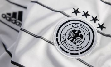 Überraschung im DFB Kader: Urbig und Karl erstmals dabei, andere Stars fehlen dafür