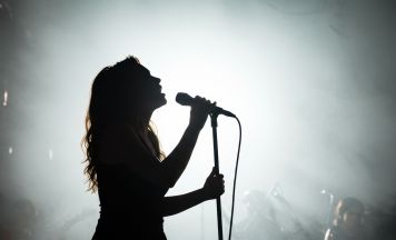 Musik Star Alina Süggeler erlitt Hirnblutung