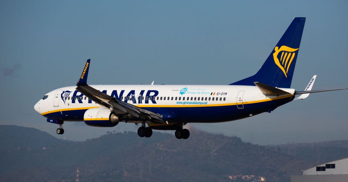 Nach Notfall: Ryanair Flug nach Porto muss notlanden