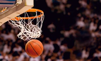 Debatte über trans Sportlerinnen im Basketball sorgt für Aufregung in den USA