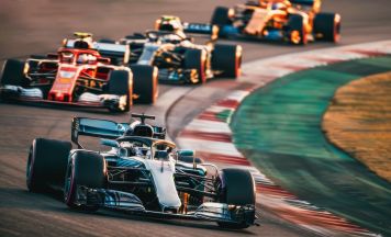 Formel-1 Legende Bernie Ecclestone am Flughafen festgenommen