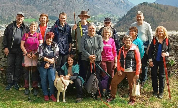 Herz-Gruppe vor traumhafter Kulisse (Bildrechte: Sabine Kollersberger)