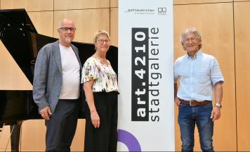 „Inspirative Farbräume“ begeistern bei der Vernissage in der Landesmusikschule Gallneukirchen