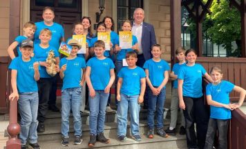 Erfolg für junge Laakirchnerinnen beim Landesbewerb der Leseolympiade