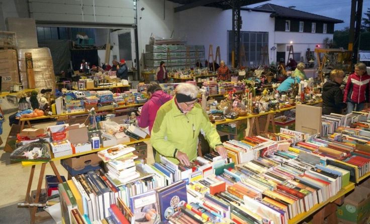 Der Pensionistenverband Ortsgruppe Gschwandt lädt zum Flohmarkt. (Foto: Peter Sommer)