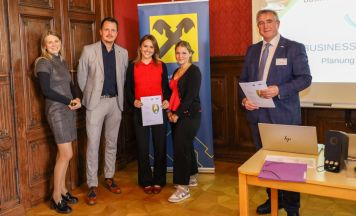 Auszeichnung für praxisnahe Wirtschaftsausbildung in Bad Ischl