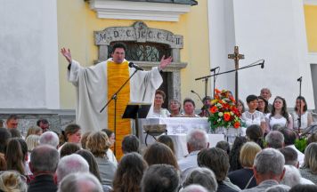 800 Besucher beim Gründungsfest der Pfarre Almtal