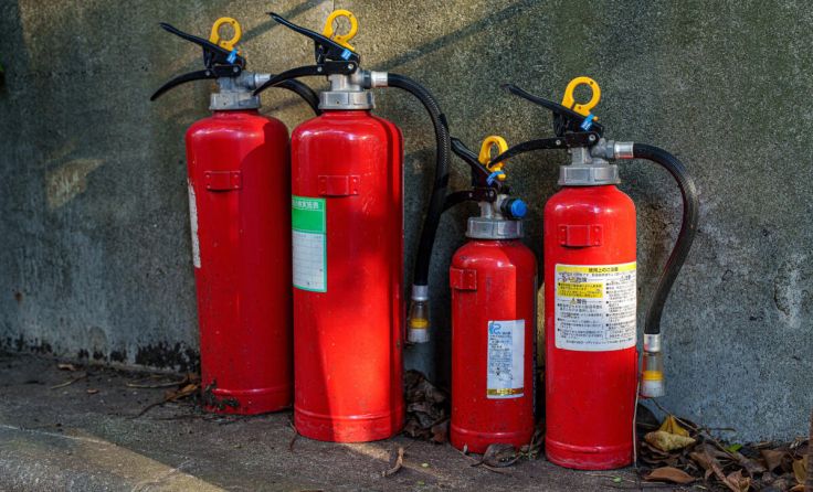 Feuerlöscherüberprüfung in Bad Ischl (Foto: stock.adobe.com/Nakamasa_0714)