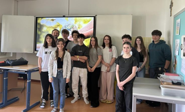 Klasse P1 mit Wissenschaftler Ivo Ponocny (Foto: Petra Nöbauer)