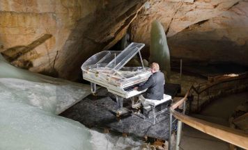 Eisklang-Konzerte in der Dachstein-Rieseneishöhle