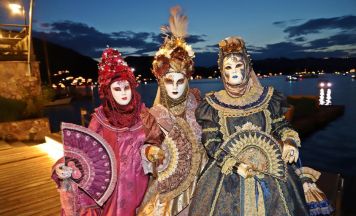Sommerkarneval und Märchennacht in Traunkirchen