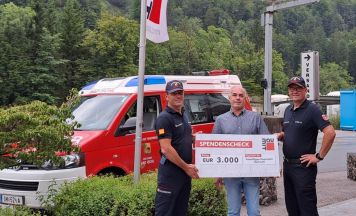 Baumit spendet 3.000 Euro an die Freiwillige Feuerwehr Bad Ischl