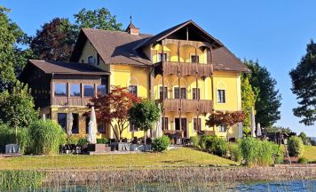 Wanderung zur Spitzvilla in Traunkirchen