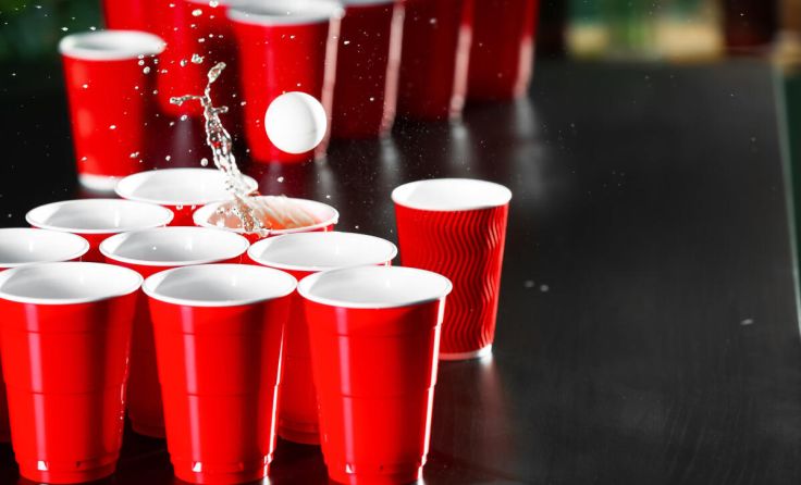 Bierpong-Turnier in Roitham (Foto: stock.adobe.com/Pixel-Shot)