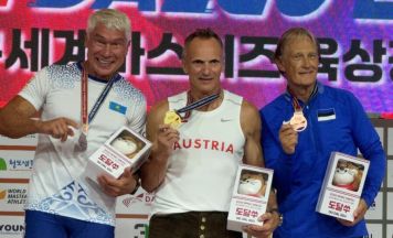 Andreas Berger aus Gmunden ist mit 65 Jahren Österreichs erster Sprint-Weltmeister
