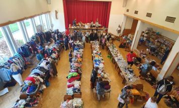 Sozialflohmarkt in Altmünster feiert zehnjähriges Bestehen