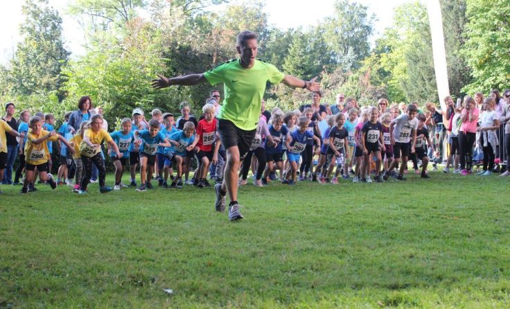 Einladung zur Crosscountry- Bezirksschulmeisterschaft in Gmunden (Foto: BRG/BORG Schloss Traunsee)