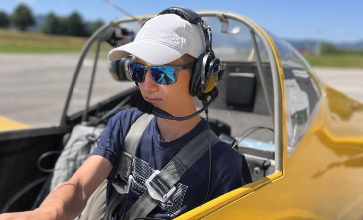 Nico Blazewicz aus Ohlsdorf fliegt mit 16 Jahren schon alleine. (Foto: Alicja Blazewicz)