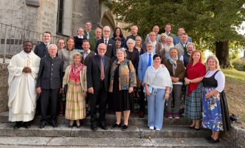 Gemeinsames Feiern beim Erntedankfest in Ohlsdorf