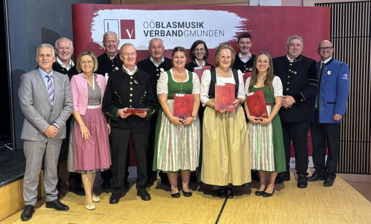Bezirksehrung (Foto: privat)